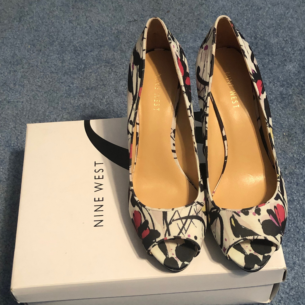 Women's Nine West Heel